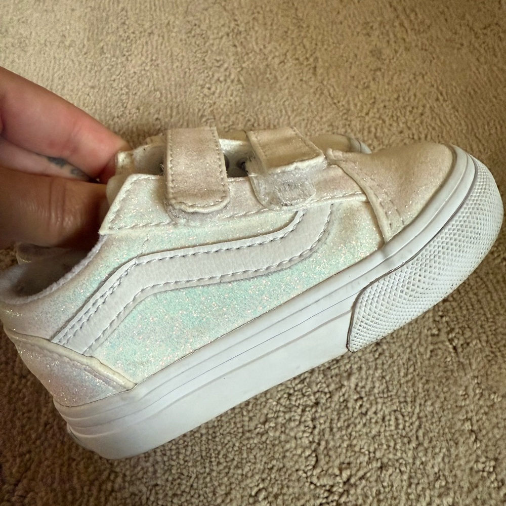 Vans Old Skool V Glitter Skate Shoe - Baby / Toddler - White